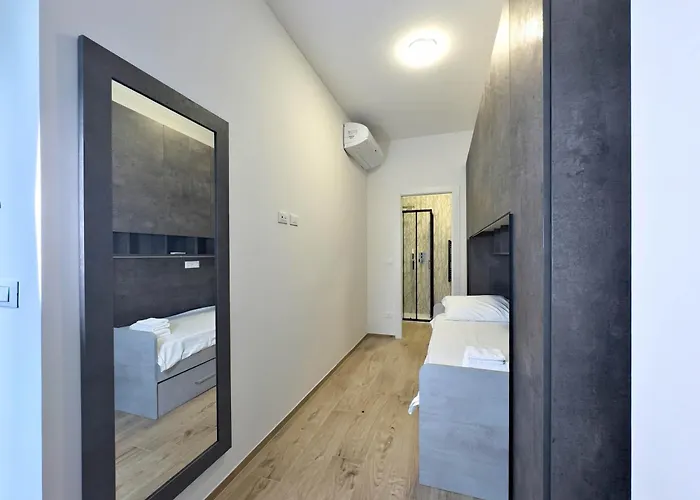 Homeby - Carracci Loft